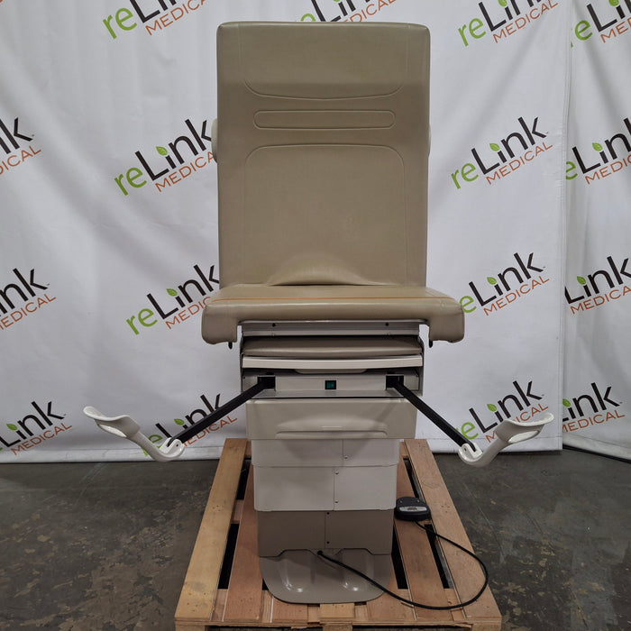 Midmark 222 Procedure Chair