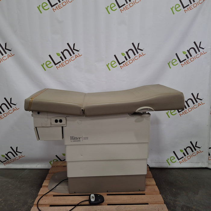 Midmark 222 Procedure Chair