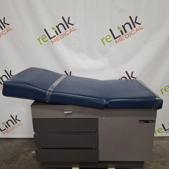 Ritter 104 Exam Table