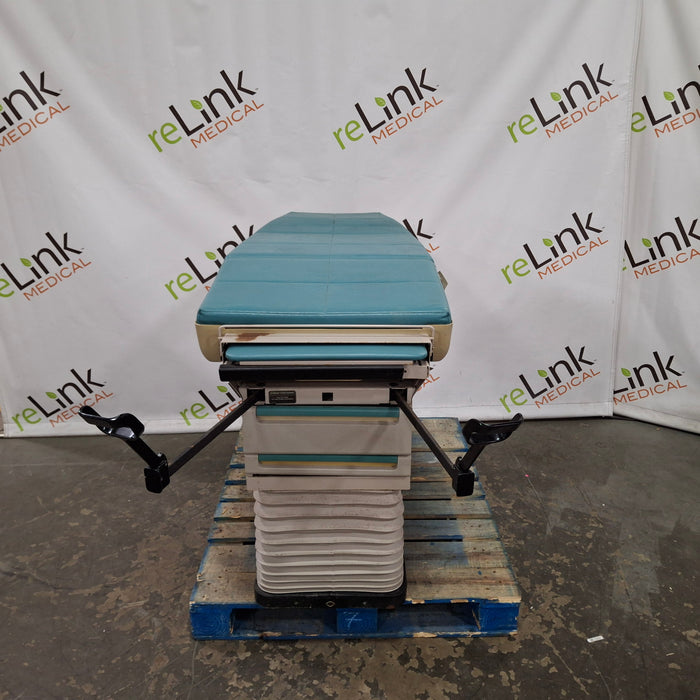 Midmark 405 Hi-Low Power Exam Table