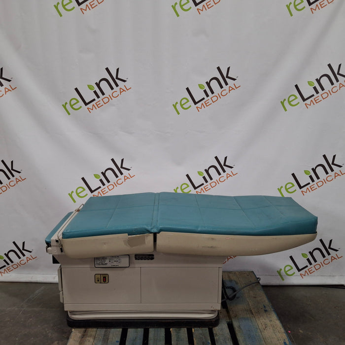 Midmark 405 Hi-Low Power Exam Table