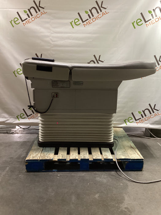 Midmark 405 Hi-Low Power Exam Table