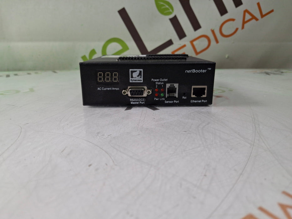 Synaccess netBooter Power Distribution Unit