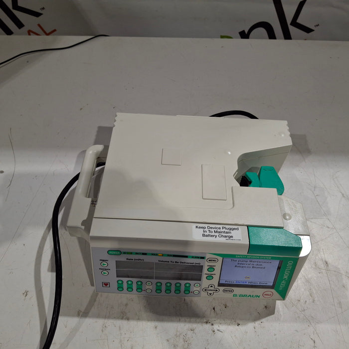 B. Braun Outlook 400ES Infusion Pump