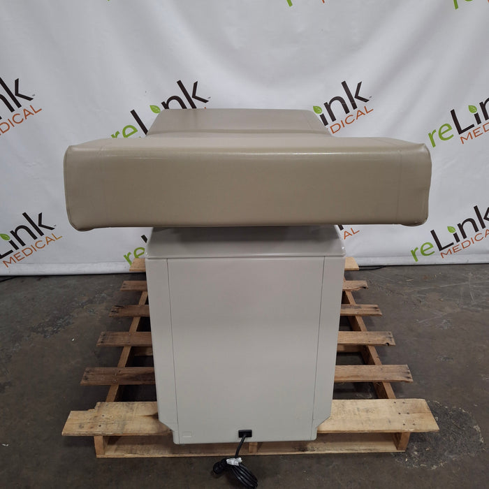 Midmark 204 Exam Table