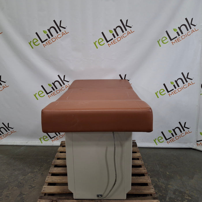 Midmark 204 Exam Table