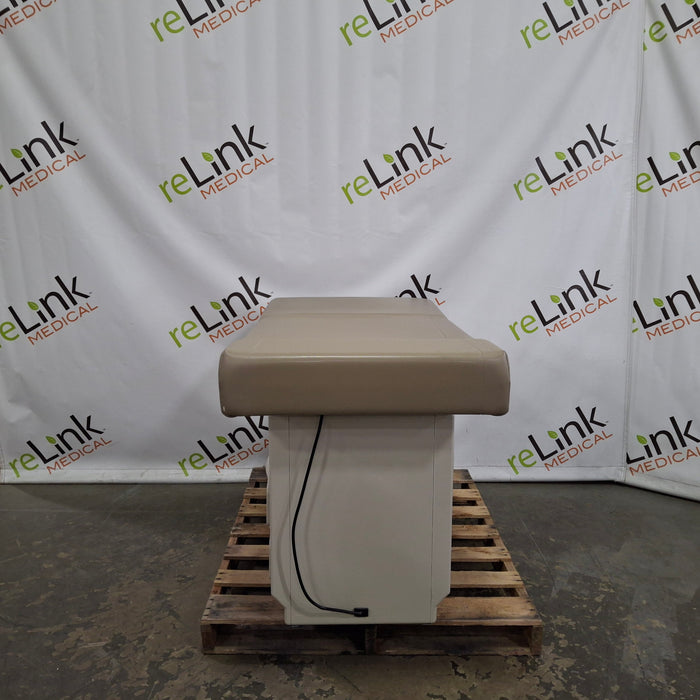 Midmark 204 Exam Table