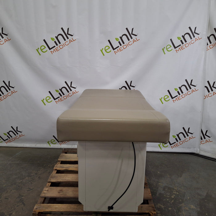 Midmark 204 Exam Table