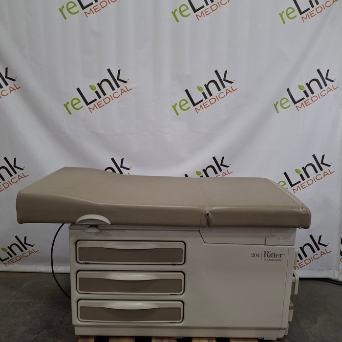 Midmark 204 Exam Table