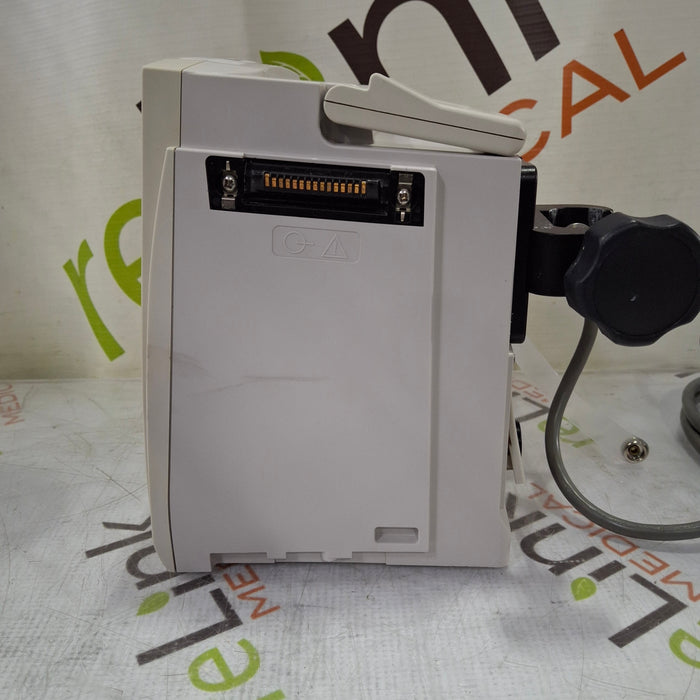 CareFusion Alaris 8015 Small Screen POC Infusion Pump