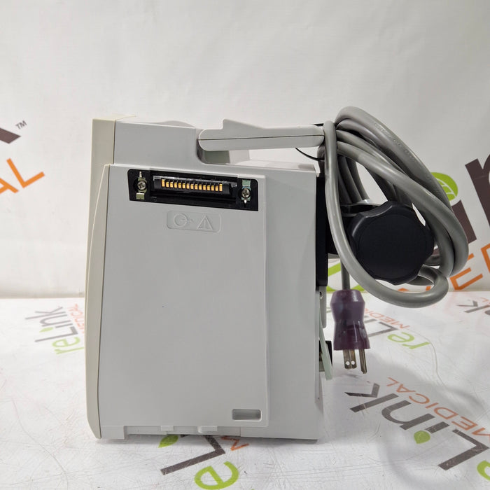 CareFusion Alaris 8015 Small Screen POC Infusion Pump