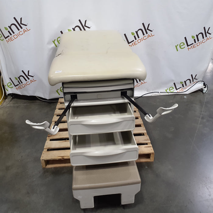 Midmark 204 Exam Table