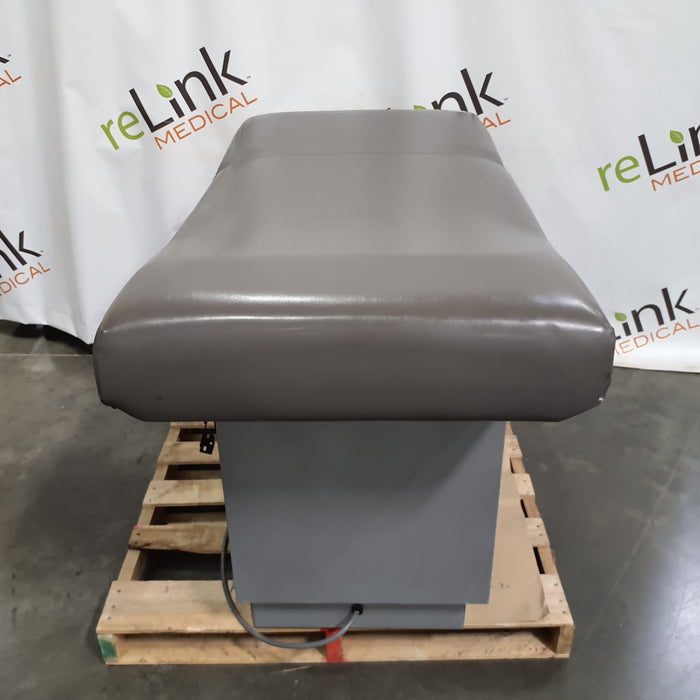 Midmark Ritter Model 104 Exam Table