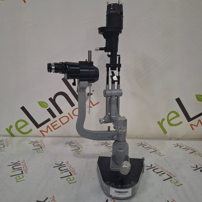 Haag-Streit BM 900 Slit Lamp