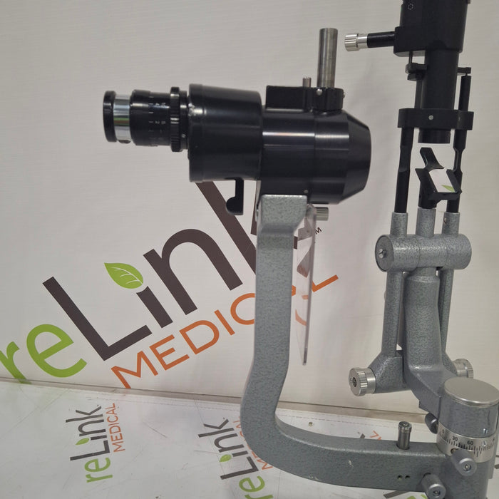 Haag-Streit BM 900 Slit Lamp