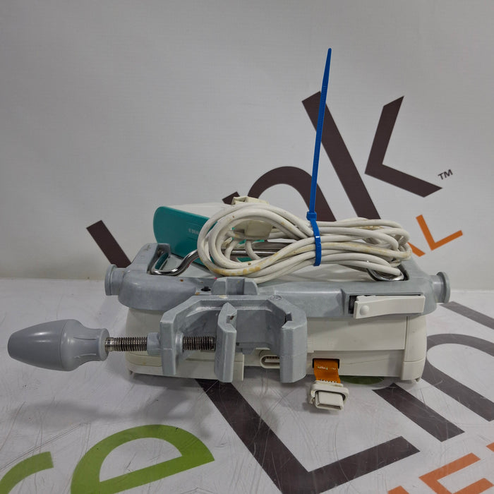 B. Braun Infusomat Space w/Pole Clamp & AC Adapter Infusion Pump