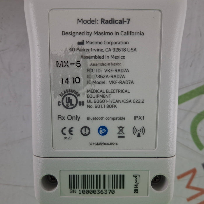 Masimo Radical 7 Pulse Oximeter w/ Base