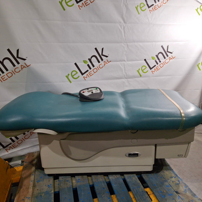 Midmark 623 Barrier Free Power Exam Table