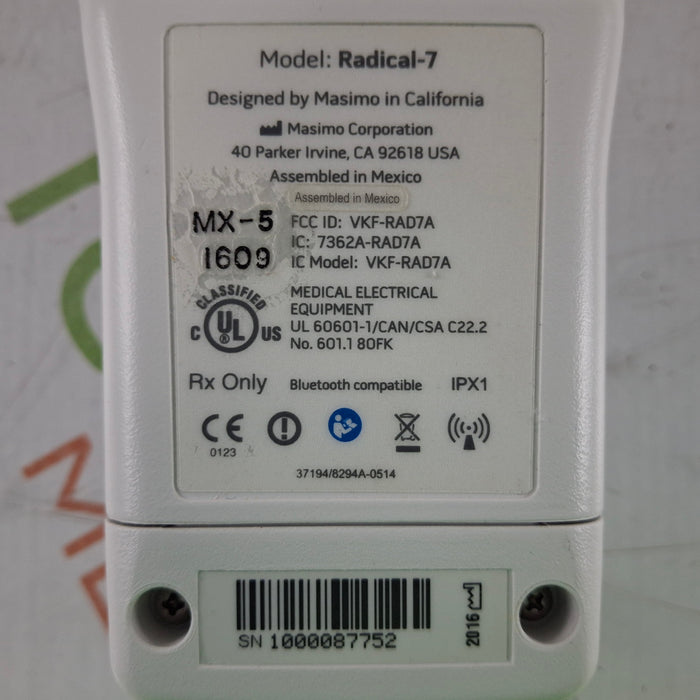 Masimo Radical 7 Pulse Oximeter w/ Base