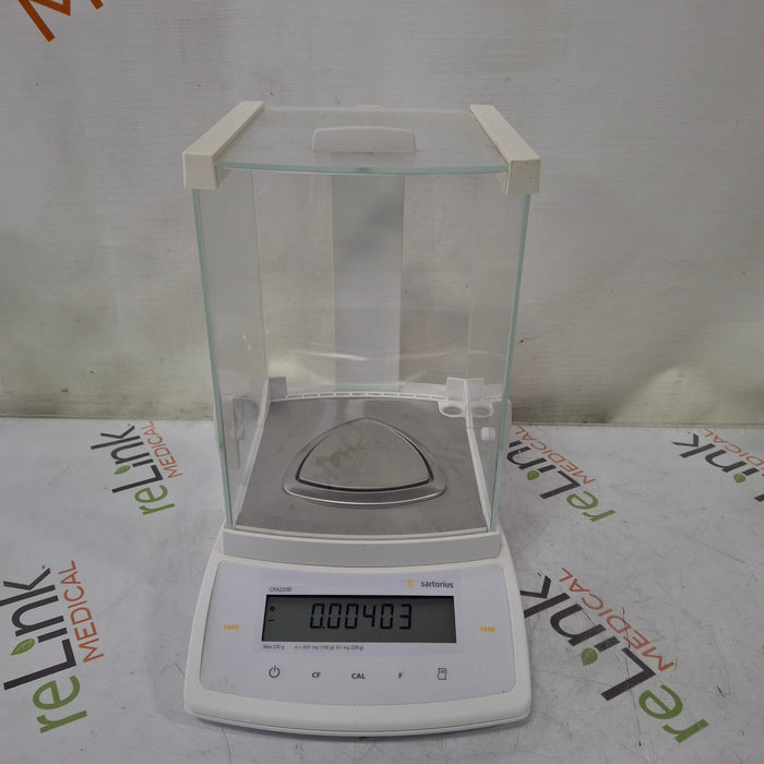 Sartorius Corporation CPA225D Digital Lab Balance Scale