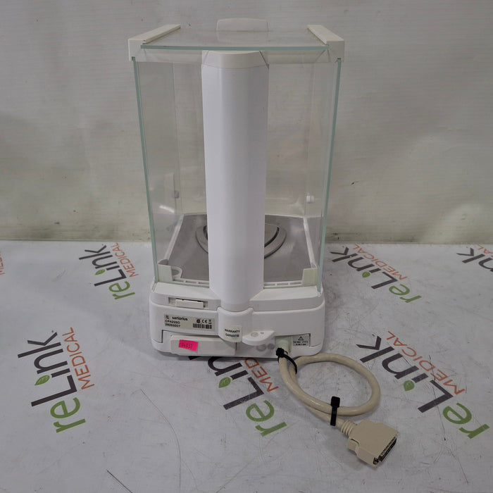 Sartorius Corporation CPA225D Digital Lab Balance Scale
