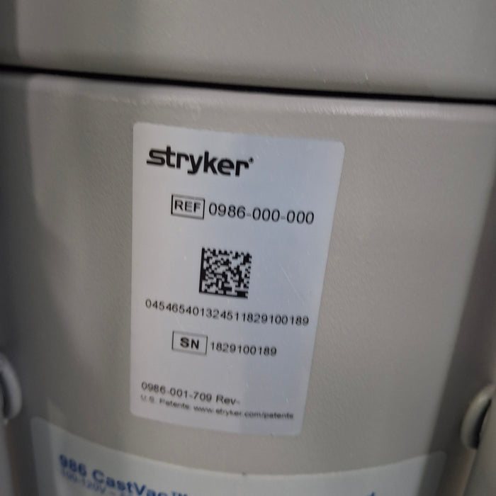 Stryker 940 Cast Saw with 986 Cast Vac