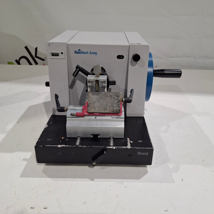 Leica 2030 Biocut Rotary Microtome