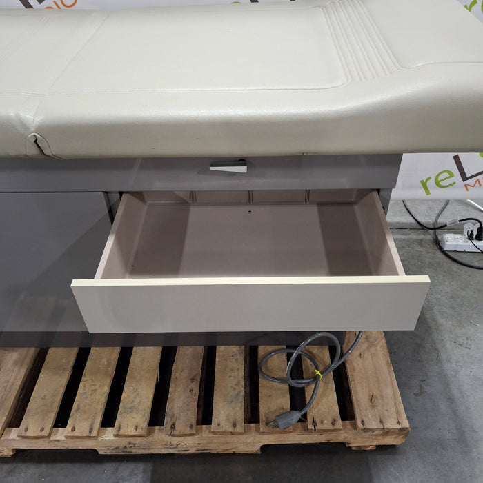 Ritter 104 Exam Table