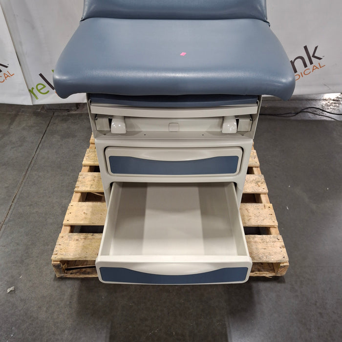 Midmark 204 Exam Table