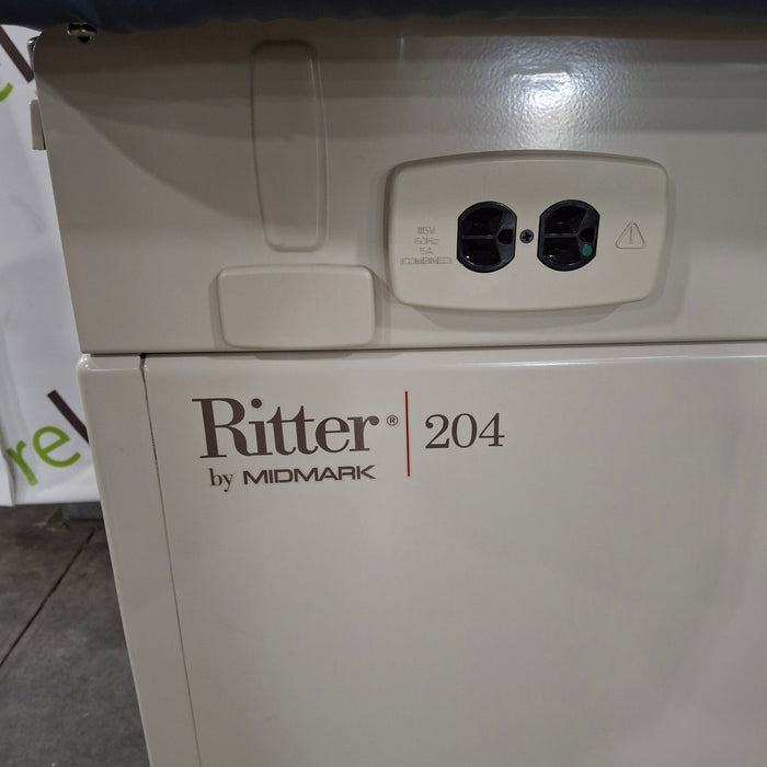 Midmark 204 Exam Table