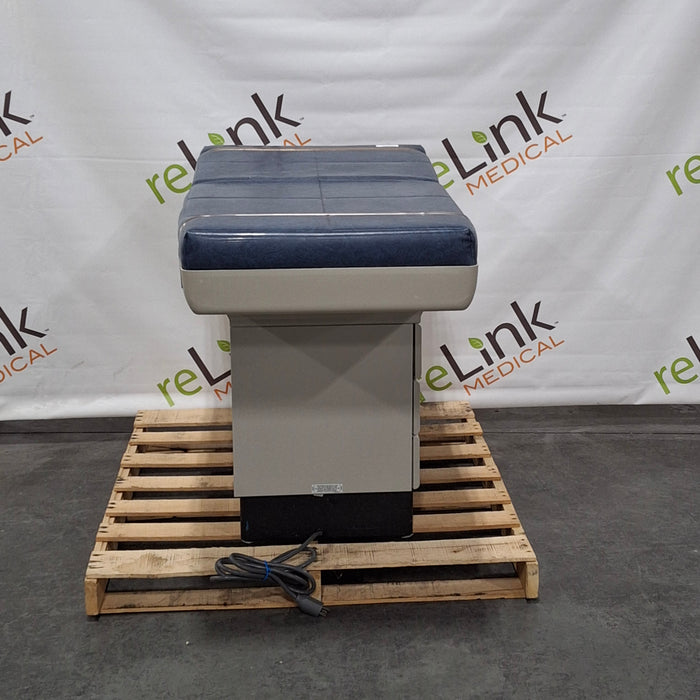 Midmark 404 Exam Table