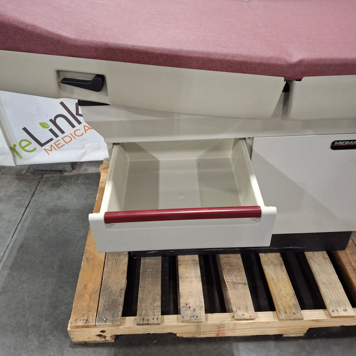 Midmark 404 Exam Table