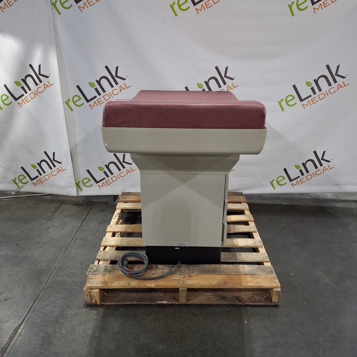 Midmark 404 Exam Table