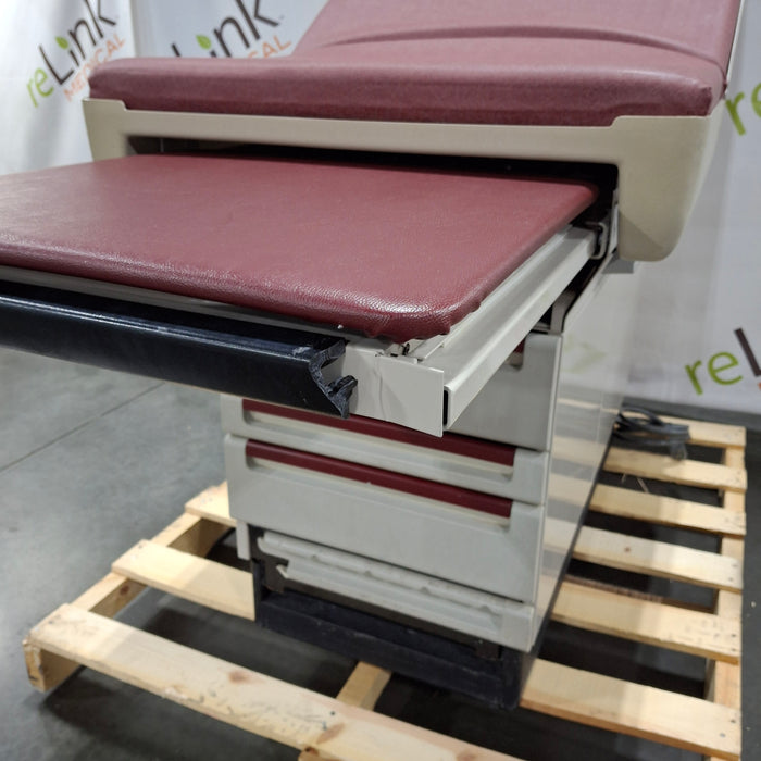 Midmark 404 Exam Table