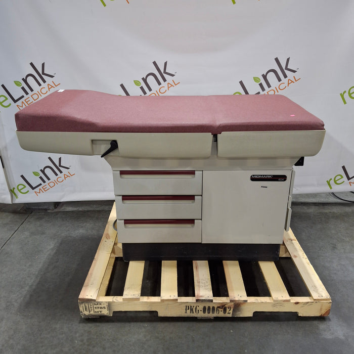 Midmark 404 Exam Table