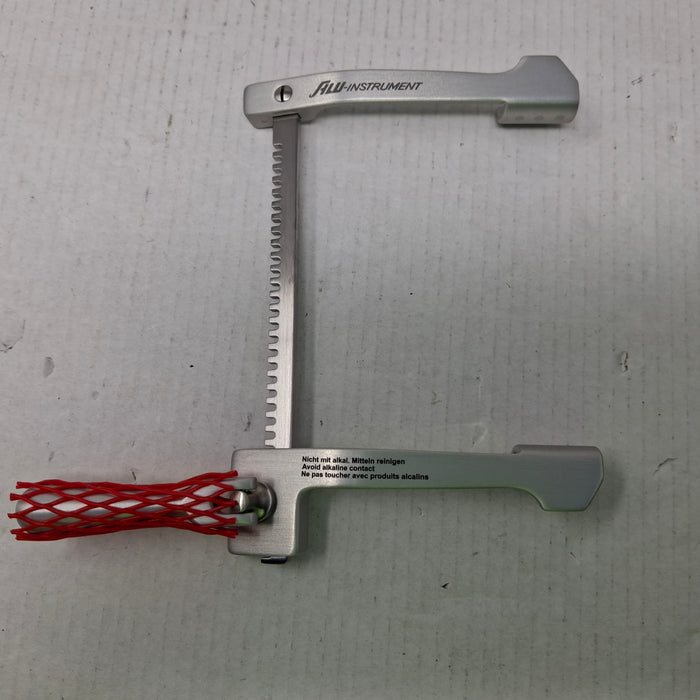 V. Mueller CH1289 Cooley Sternotomy Retractor Pediatric 4"