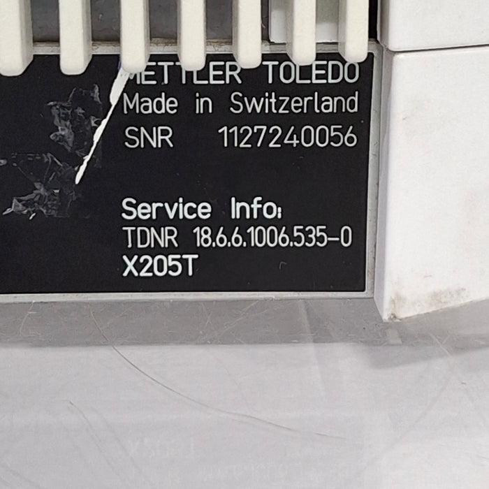 Mettler-Toledo, Inc. XP205 Analytical Balance Scale