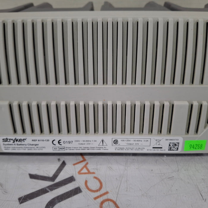 Stryker System 6 6110-120 Battery Charger