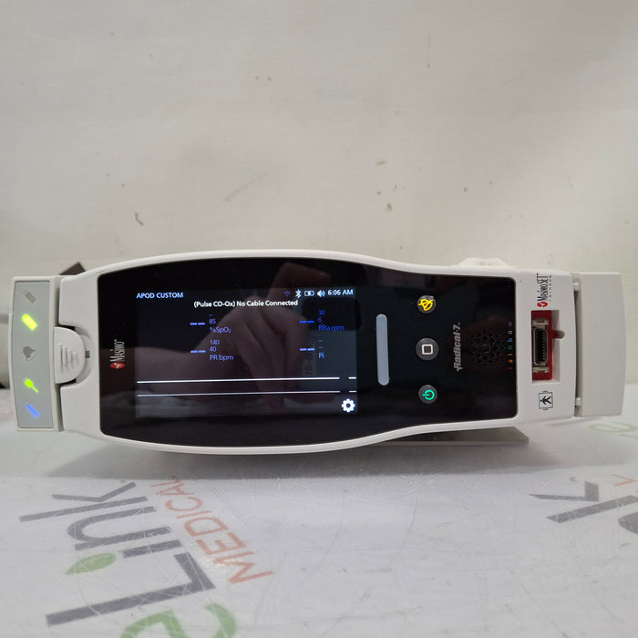 Masimo Radical 7 Pulse Oximeter w/ Base