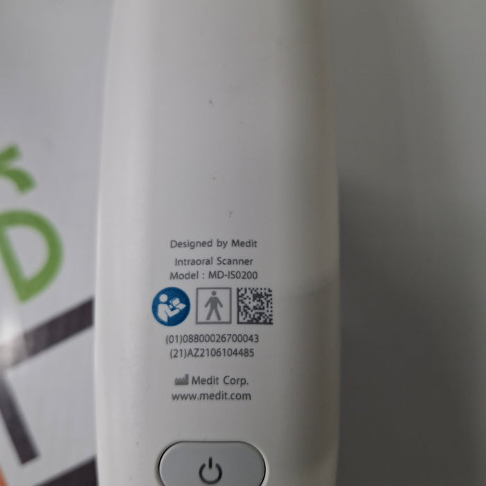 MEDIT i700 Intraoral Scanner