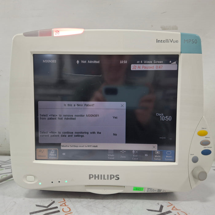 Philips IntelliVue MP50 Patient Monitor