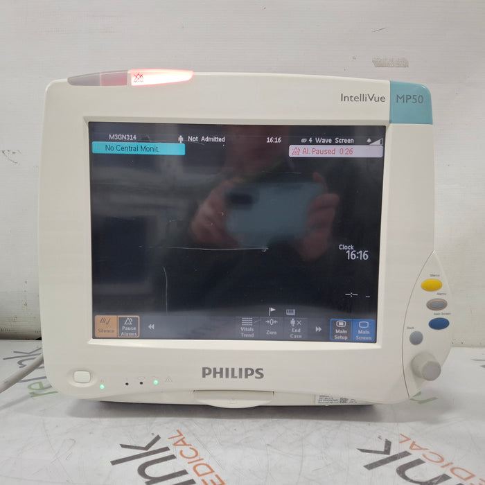 Philips IntelliVue MP50 Patient Monitor