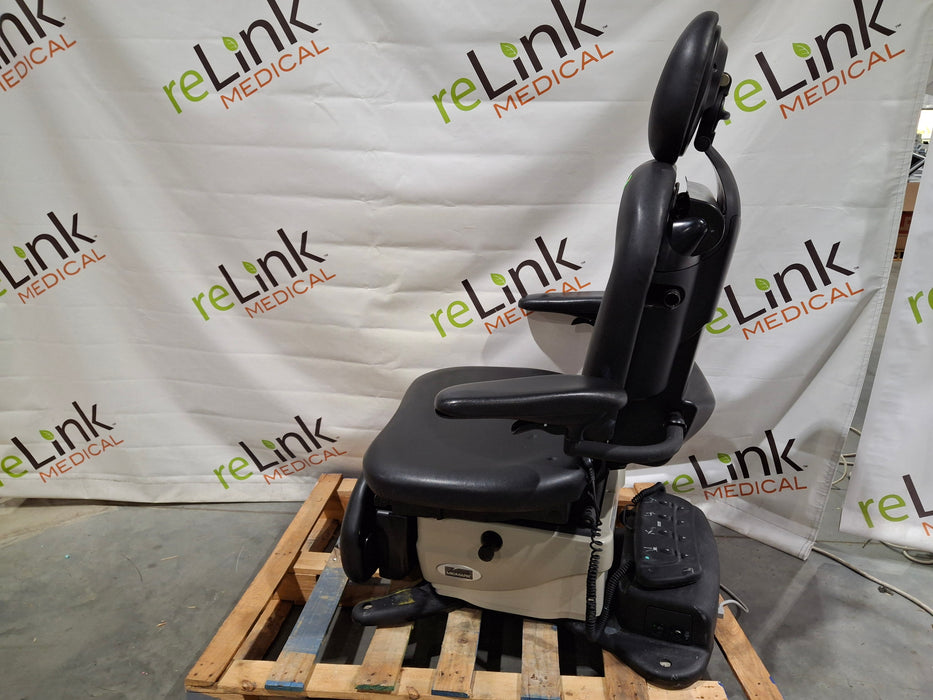 Midmark 630 Procedure Chair