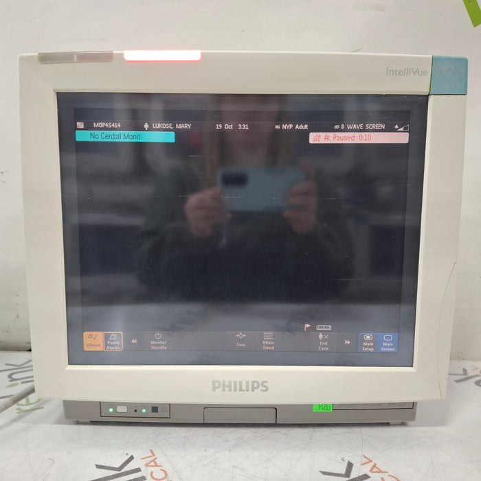 Philips IntelliVue MP70 Patient Monitor