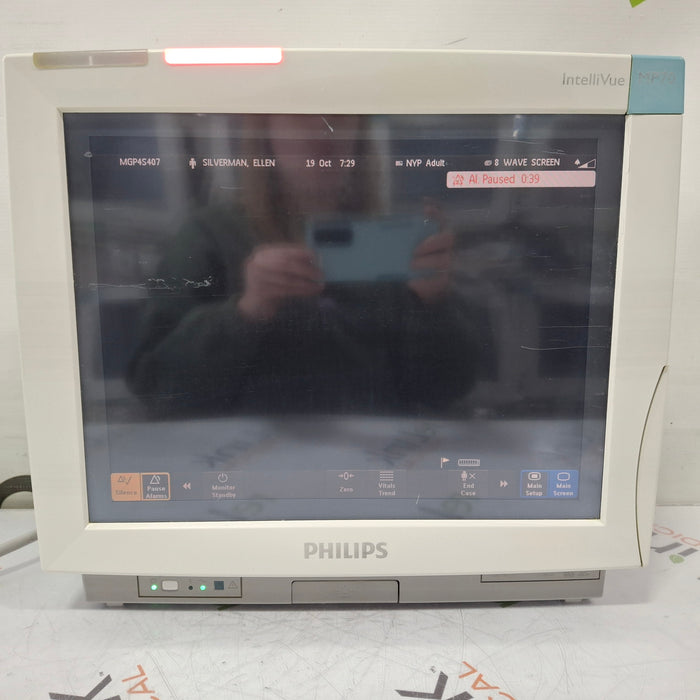 Philips IntelliVue MP70 Patient Monitor