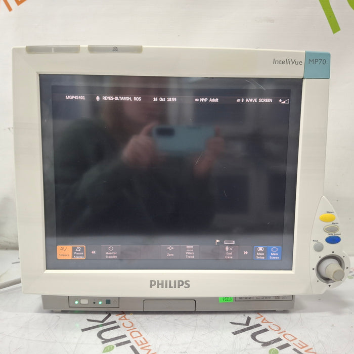 Philips IntelliVue MP70 Patient Monitor