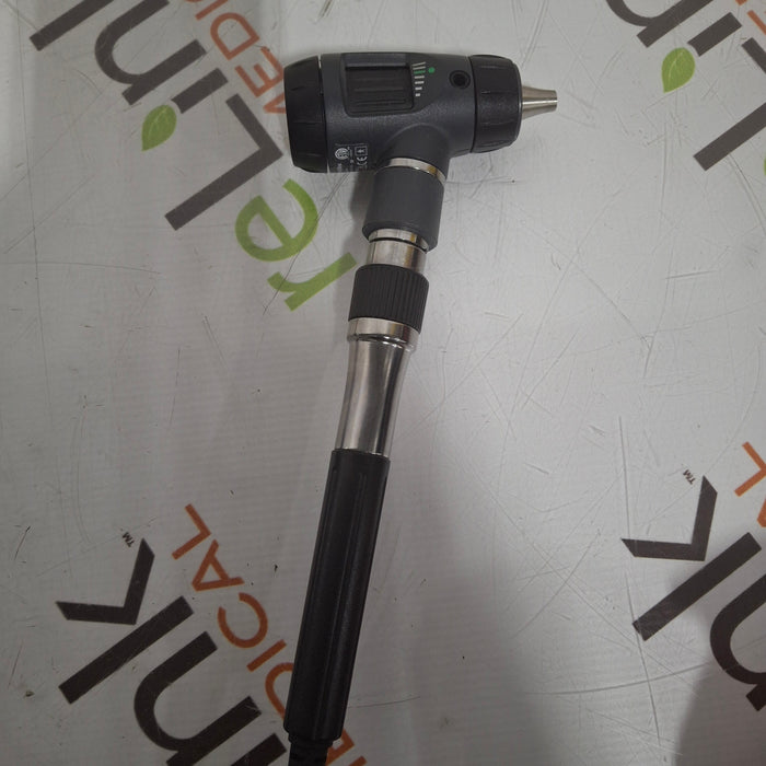 Welch Allyn 777 w/Heads Ophthalmoscope/Otoscope Wall Transformer