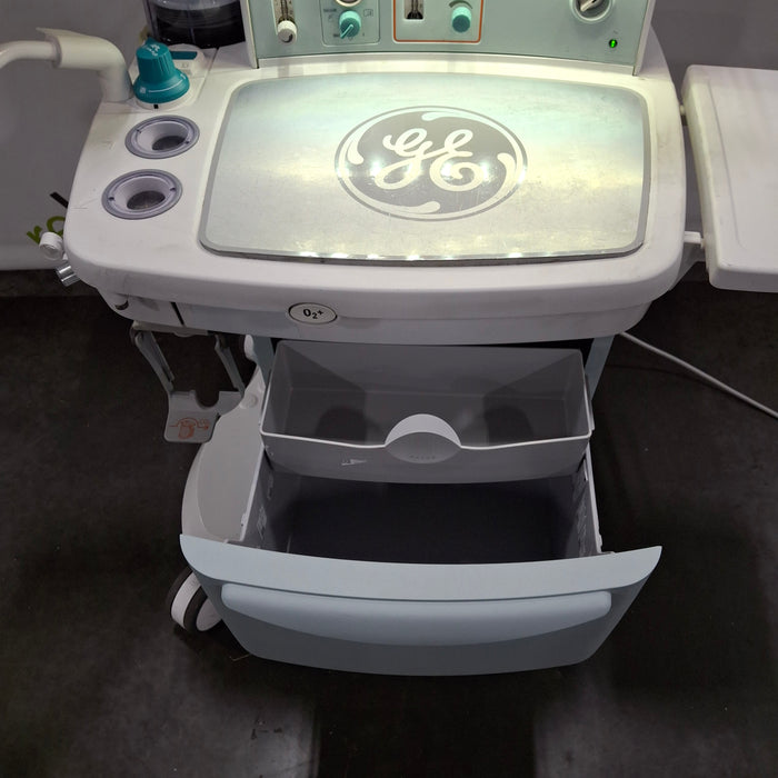 GE Healthcare Avance CS² Anesthesia Machine