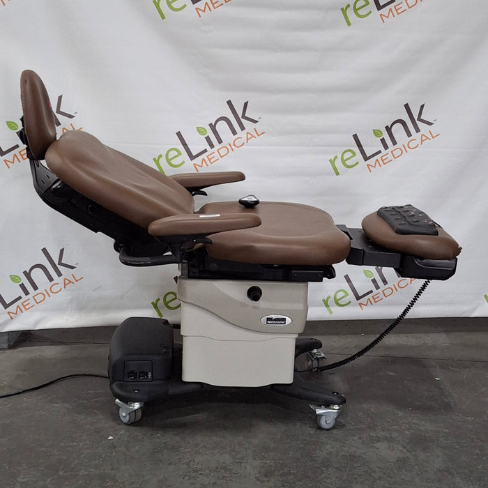 Midmark 630 Procedure Chair