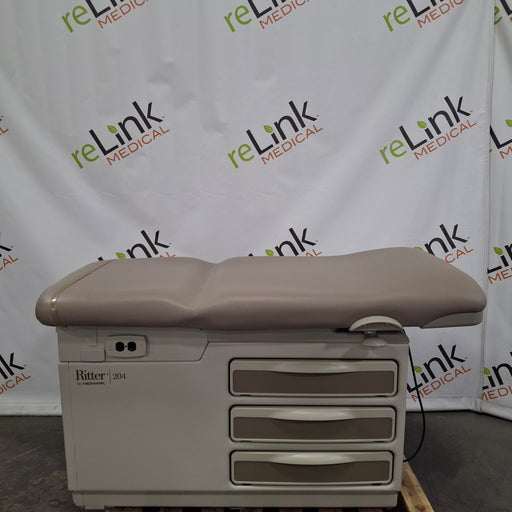 Midmark Midmark 204 Exam Table Exam Chairs / Tables reLink Medical